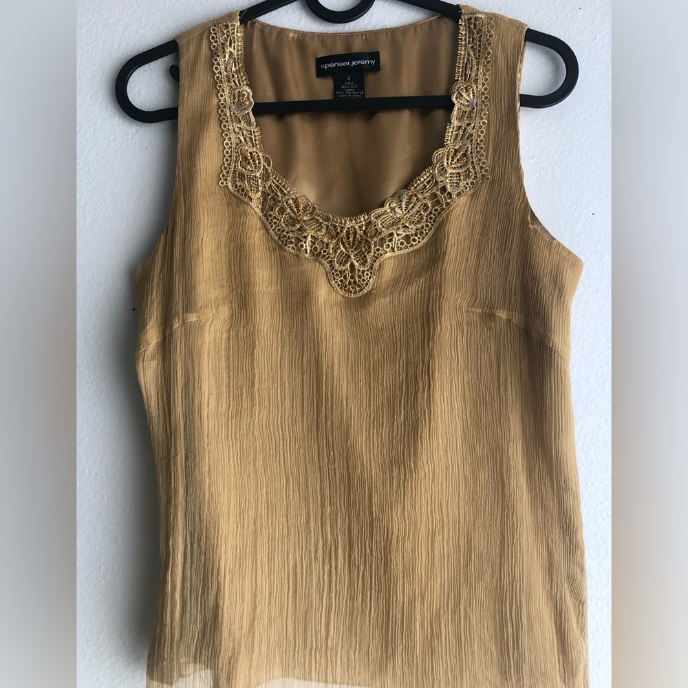 Silk top embroidered